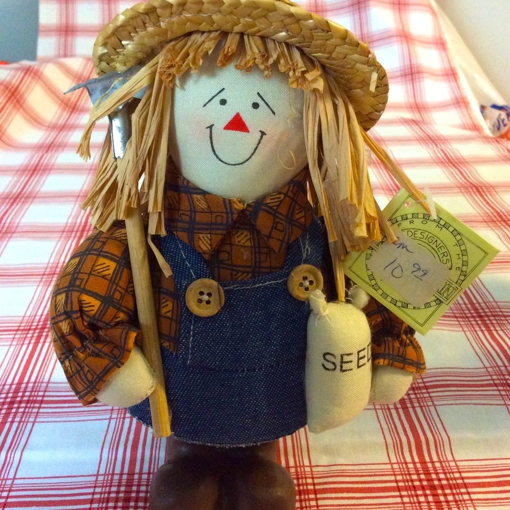 Bobbling Scarecrow